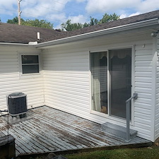 Amazing-House-Washing-Deck-Cleaning-Transformation-in-Connersville-Indiana 5